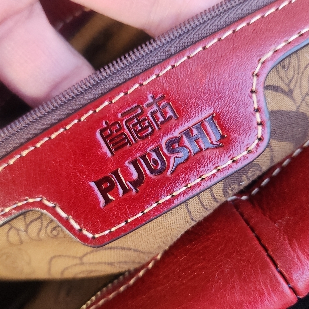 Pijushi Leather Handbag‎ - Picture 8 of 12